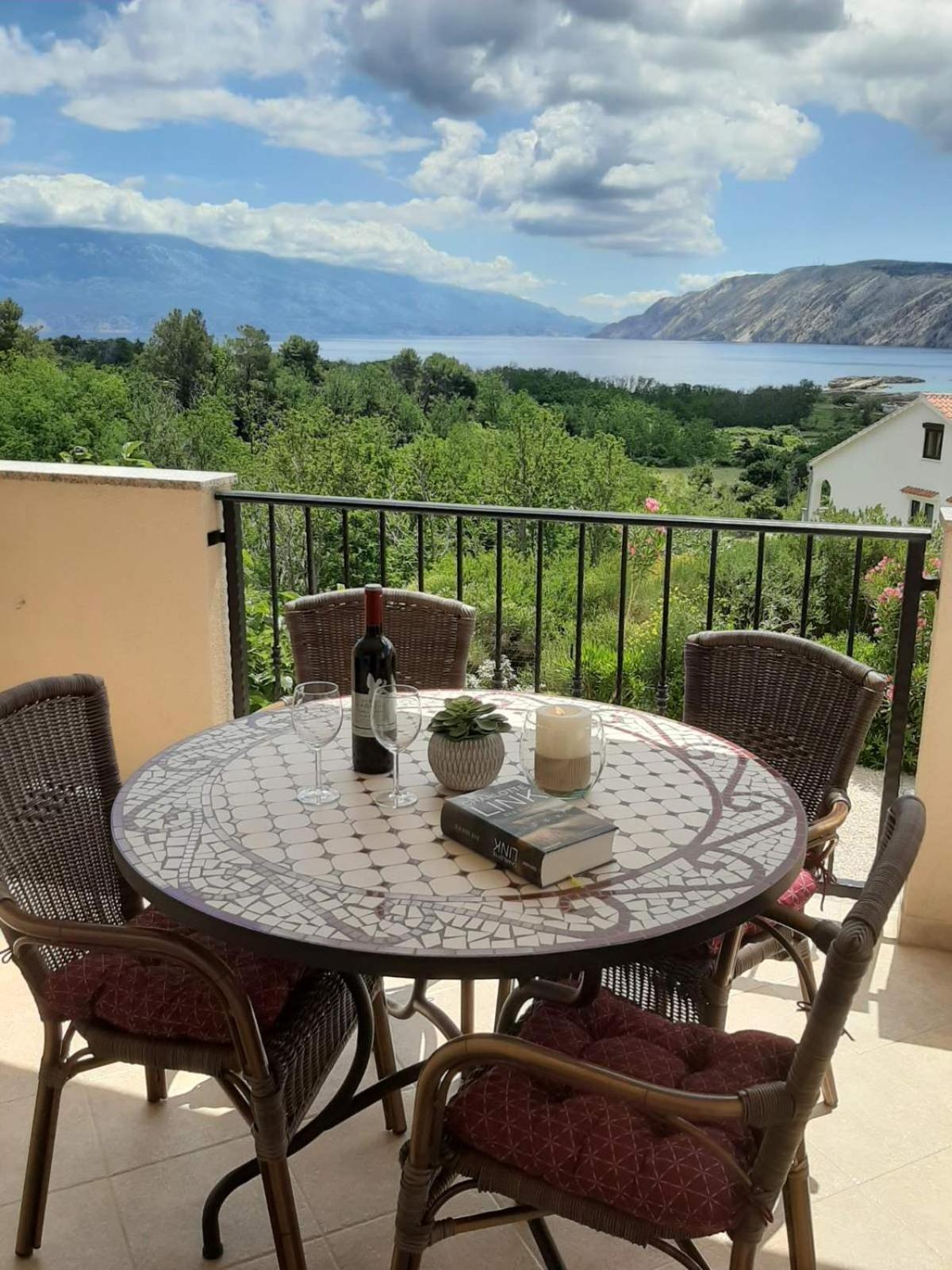 Haus Mit Meerblick Lopar Luaran gambar