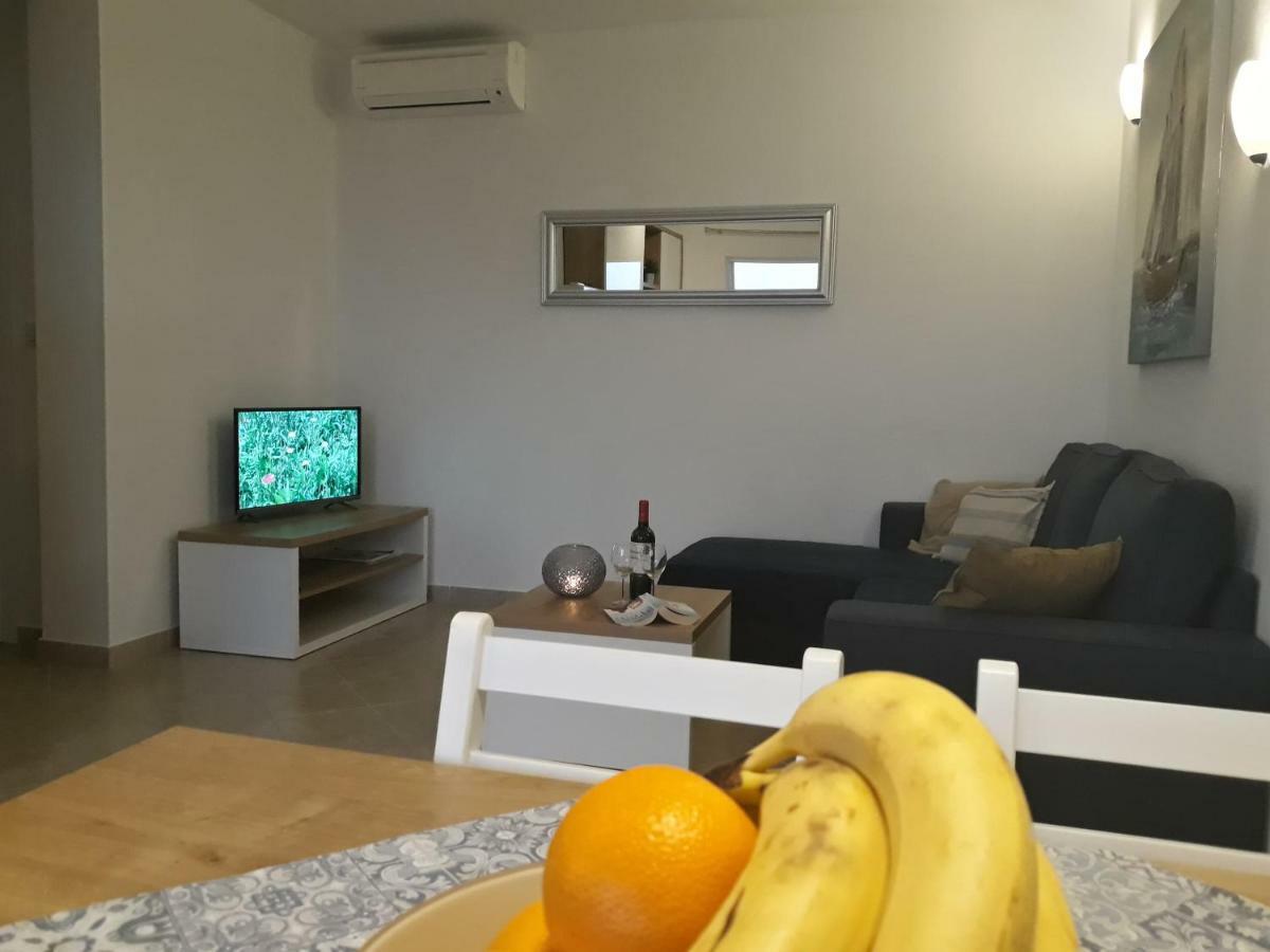 Haus Mit Meerblick Lopar Luaran gambar