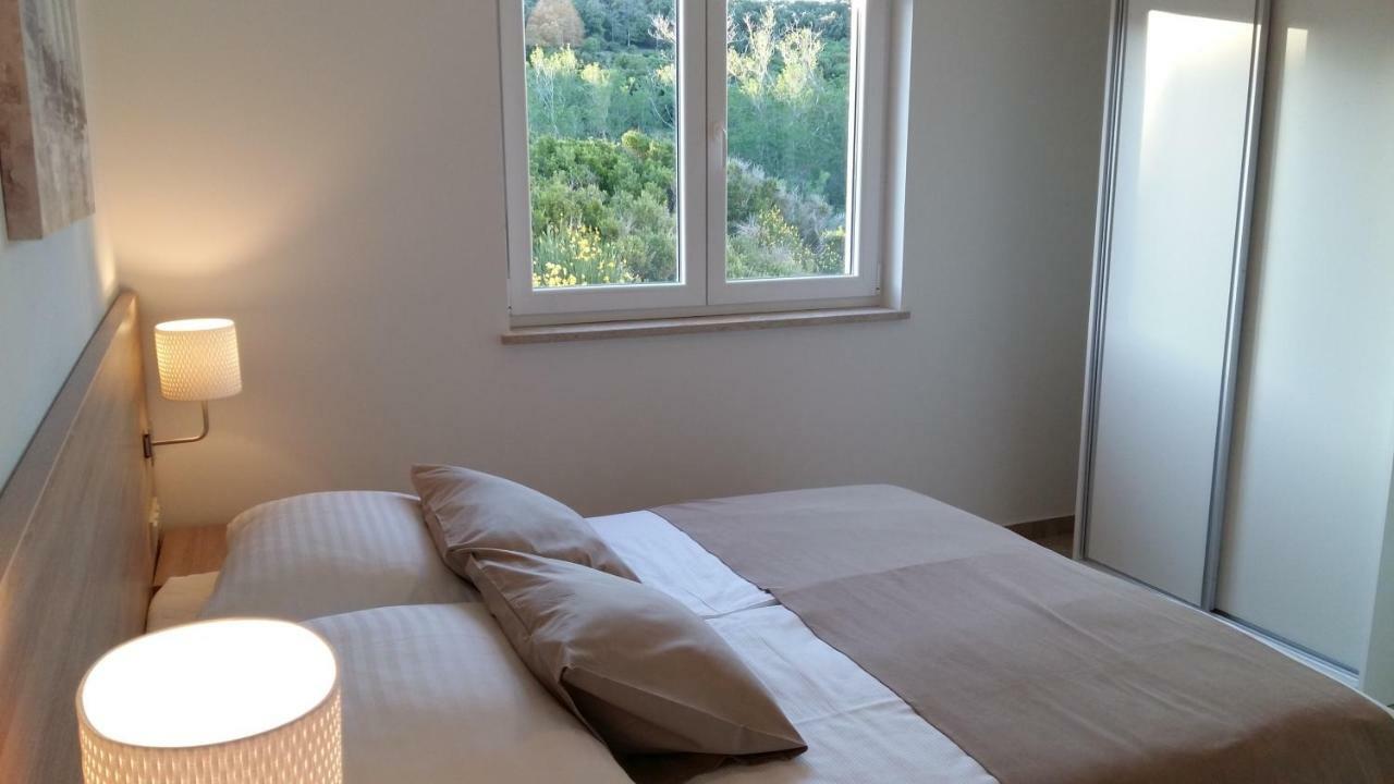 Haus Mit Meerblick Lopar Luaran gambar